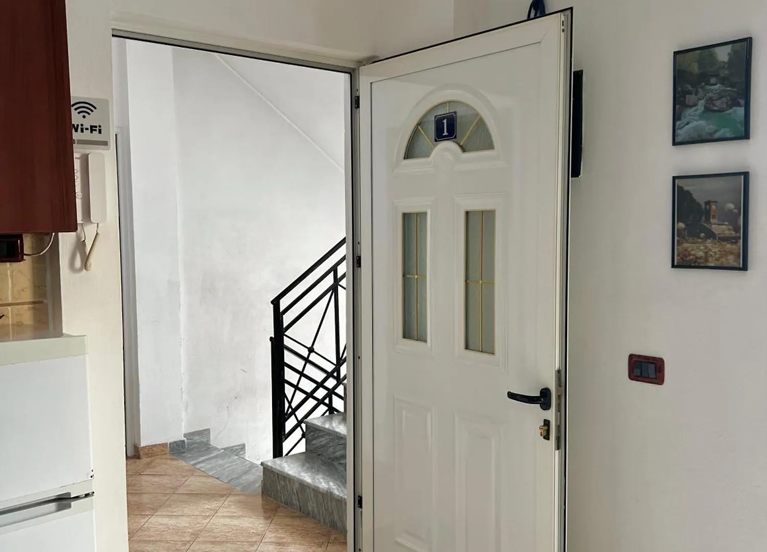 Ar Apartments Тирана